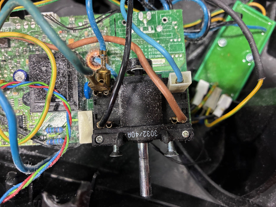 Nilfisk-ALTO Attix 791-2M/B1 Wet and Dry Vacuum Cleaner PCB and Rotary Switch