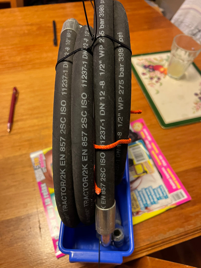 Manuli Tractor/2K EN 857 2SC ISO 11237-1 DN 12-8 1/2" WP 275BAR 3980PSI Hydraulic Hose - The Vacuum Doctor