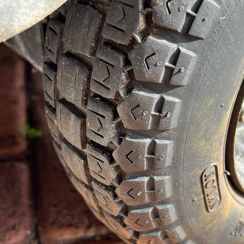 Secondhand Nilfisk BA855 36V Battery Operated Automatic Floor Scrubber Drier AS IS