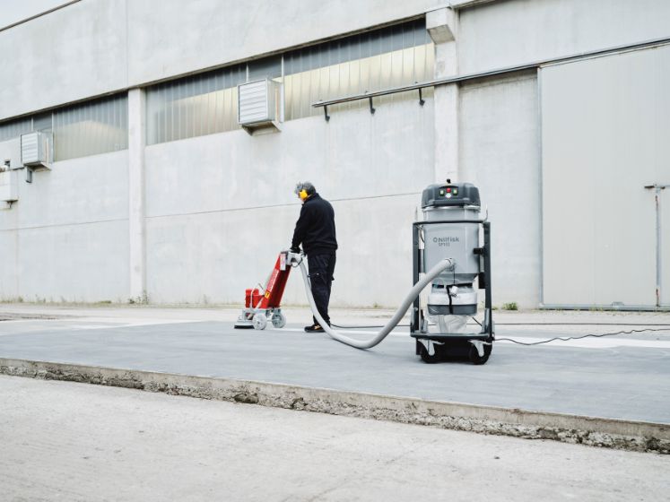 Nilfisk SP102 HC PC Single Phase Vacuum Cleaner System For Surface Preparation - FREE Aussie Delivery!