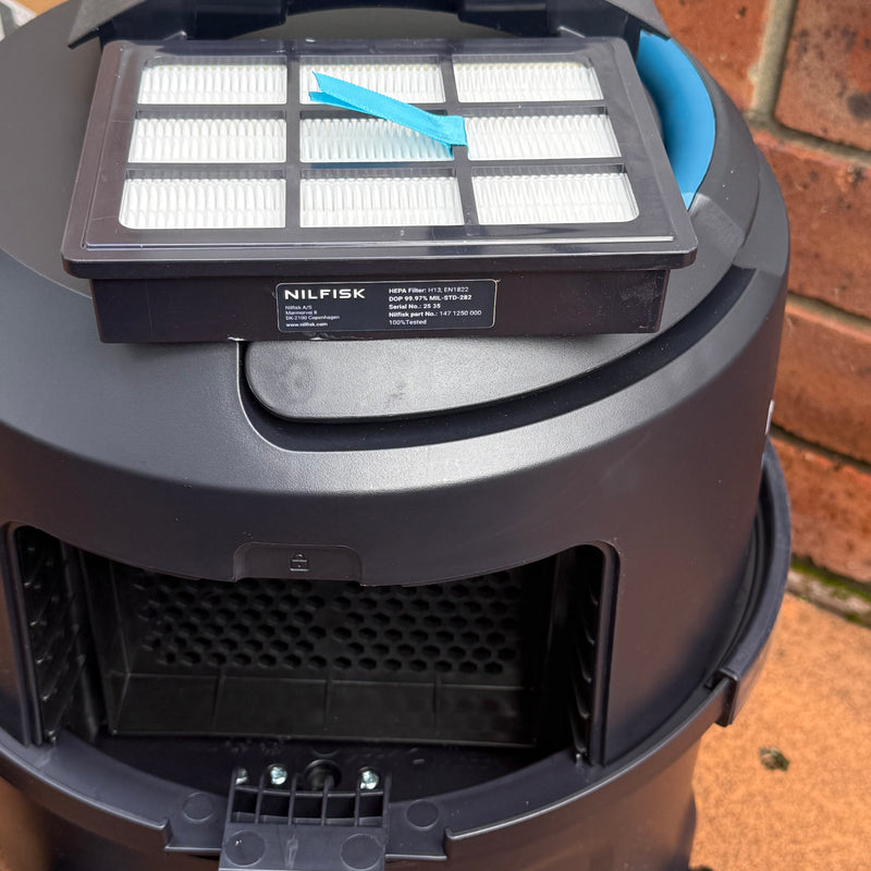 Nilfisk VP500 36V Li-ion Battery Powered HEPA Filtered Vacuum Cleaner Up To 55 mins Run-time - FREE Aussie Delivery!