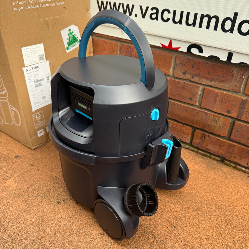 Nilfisk VP500 36V Li-ion Battery Powered HEPA Filtered Vacuum Cleaner Up To 55 mins Run-time - FREE Aussie Delivery!