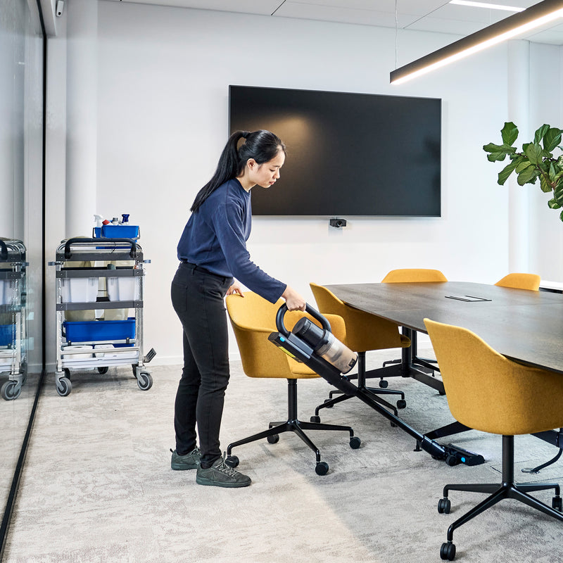 Nilfisk VU200 Grab and Go Li Ion Stick Vac 1 Hour Run Time and 2 Hot Swappable Batteries FREE DELIVERY!