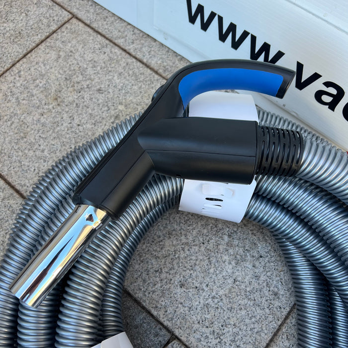 Switched 12 Metre Length 32mm Domestic Silver Ducted Vacuum Hose Complete