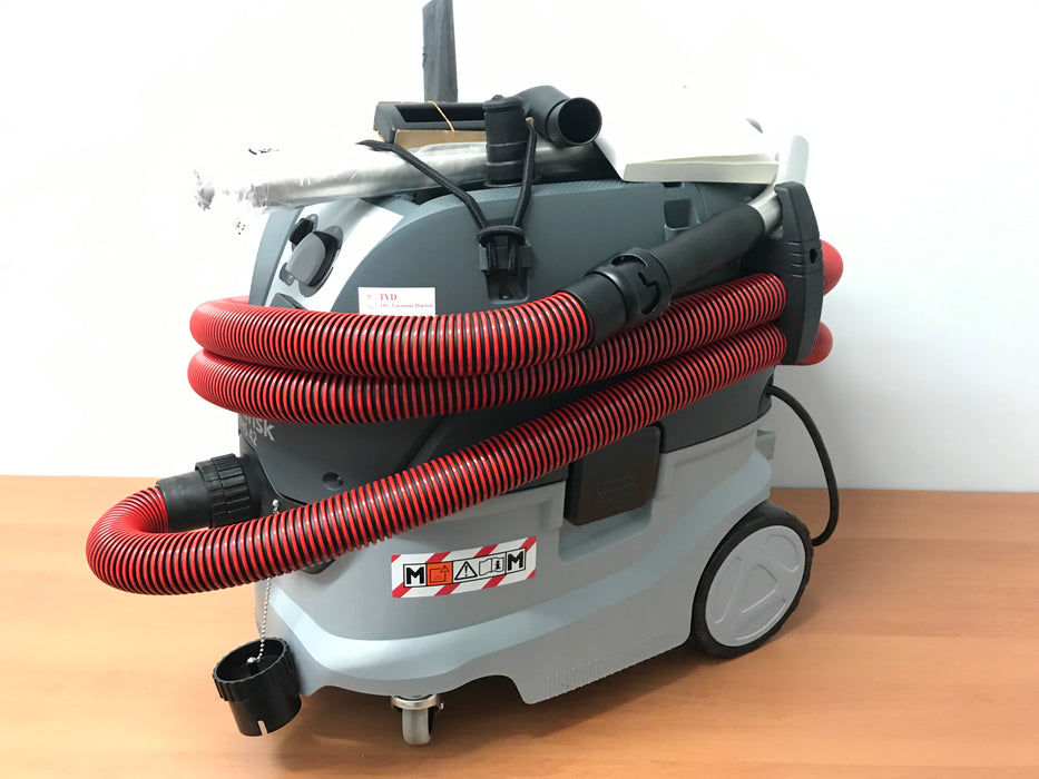 Nilfisk VHS42 L30 MC IC InfiniClean M CLASS Wet and Dry Safety Vacuum Cleaner With Hose Kit