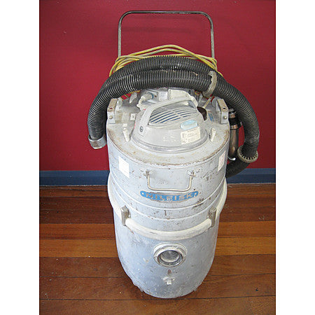 Nilfisk GM82 and GM625 Vacuum Cleaner 38mm x 70mm Turnable Brush - TVD The Vacuum Doctor