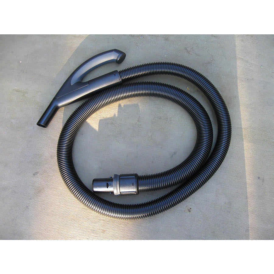 Nilfisk vacuum deals cleaner hose