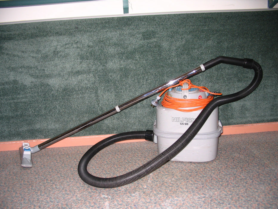 Nilfisk VP300 and GM80 Vacuum Cleaner 10m Orange Detachable Cord TOP VALUE! - The Vacuum Doctor