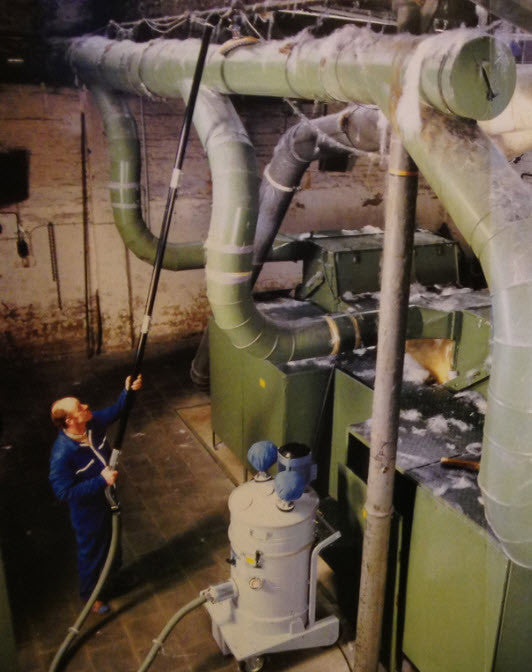 Nilfisk Internal RSJ Overhead Industrial Vacuum Cleaning Wooden Brush Nozzle SECONDHAND - TVD The Vacuum Doctor