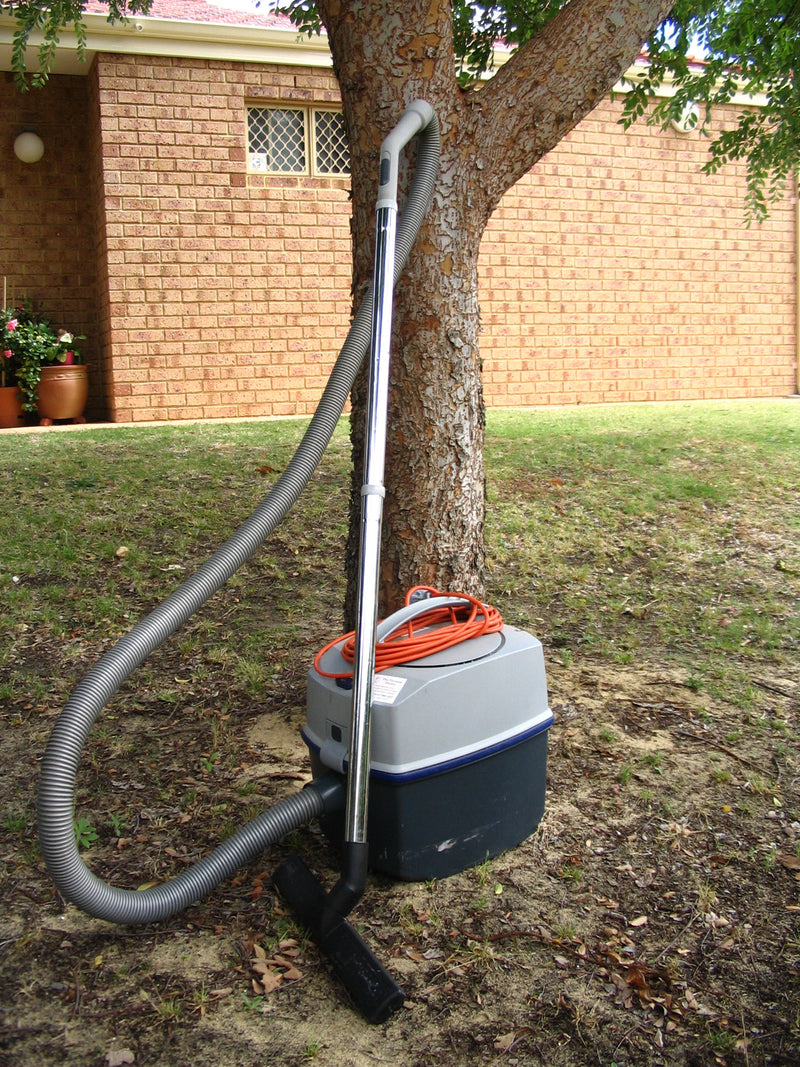 Nilfisk GD1010 Commercial Vacuum Cleaner Now Replaced By VP300HEPA - TVD The Vacuum Doctor