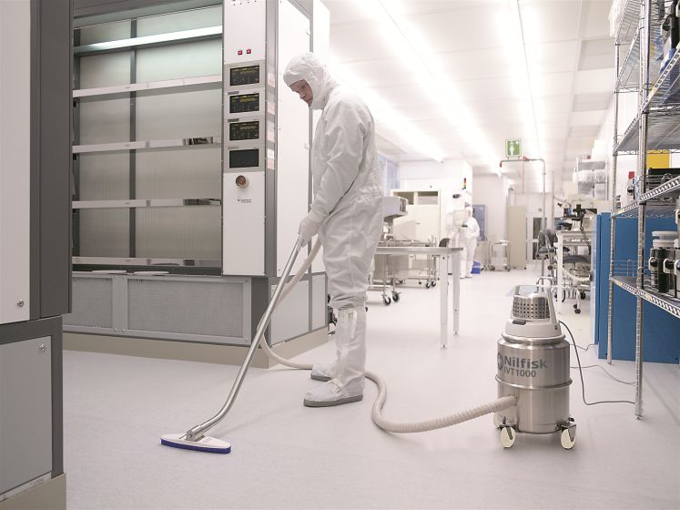 NilfiskCFM IVT 1000 CR Clean Room Vacuum Cleaner Down To Class ISO 5 (ISO 4) With Standard Hose Kit