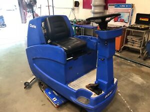 Glomesh Boost 32 WHITE Light Duty Polishing and Scrubbing RECTANGULAR Automatic Floor Scrubber Pads BOX of 5 - TVD The Vacuum Doctor