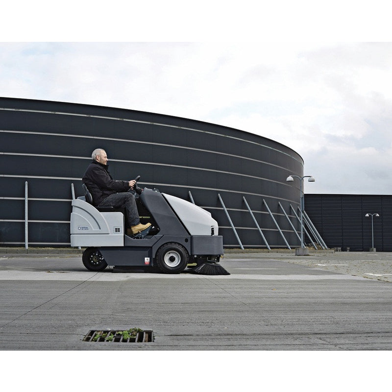 Nilfisk SR1601 G Maxi Kubota LPG Powered Rider Sweeper With Two Brooms - TVD The Vacuum Doctor