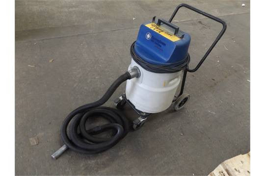 Nilfisk UZ878 and Electrolux Euroclean UZ878 Wet and Dry Industrial Vacuum Cleaner - TVD The Vacuum Doctor